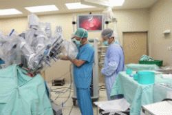 Резекция поджелудочной железы в Израиле. При проведении операции на поджелудочной железы в клинике Шиба впервые в Израиле использовался робот DaVinci